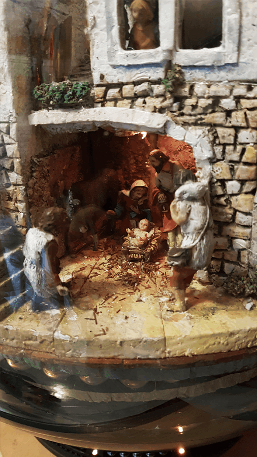 Il dono - Presepe realizzato senza scomporre la damigiana