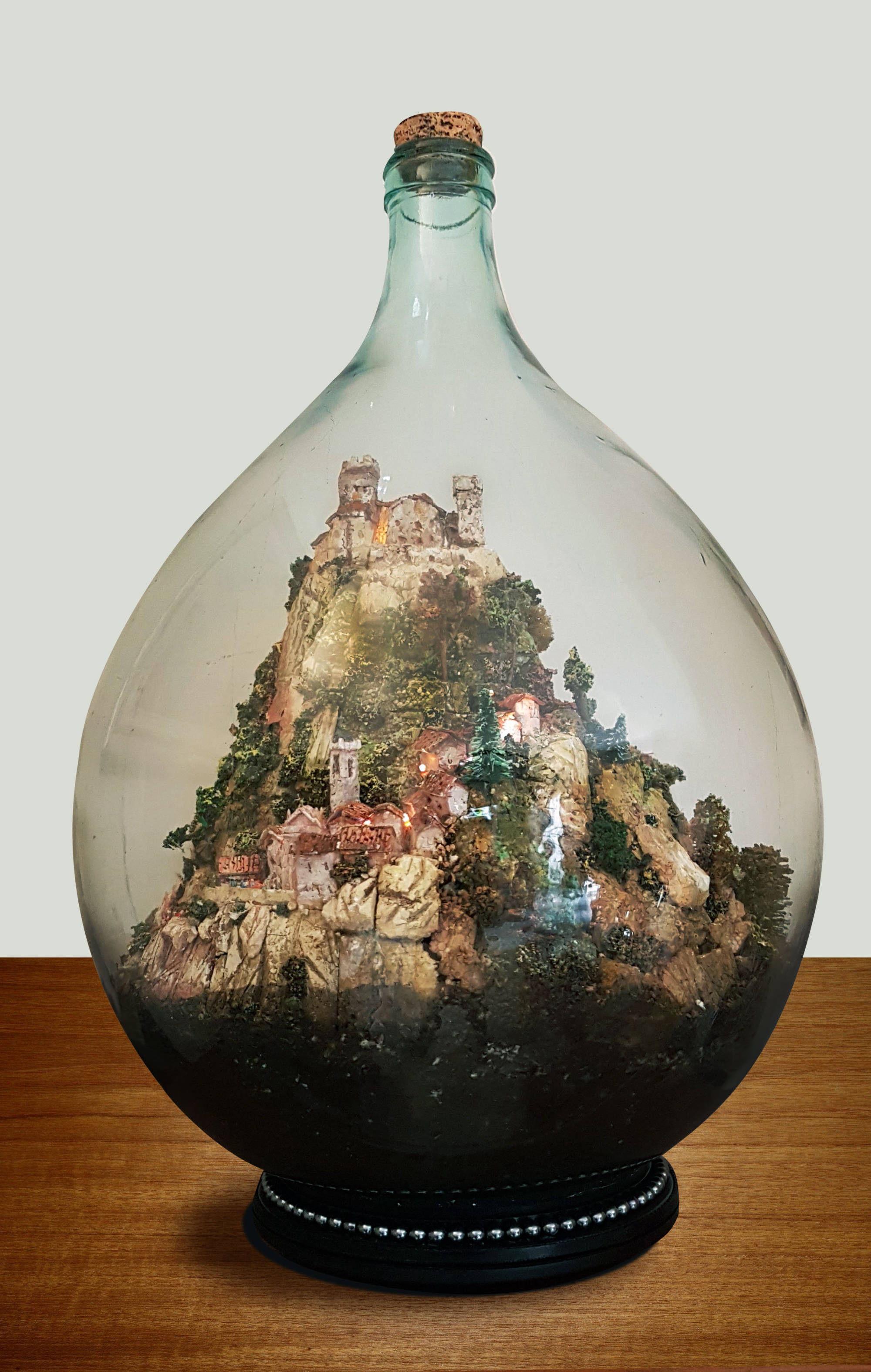 Il due paesi - Presepe realizzato senza scomporre la damigiana